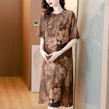 Летнее платье для матери среднего возраста 2023 года в улучшенном китайском стиле cheongsam, повседневное шелковое платье свободного кроя.