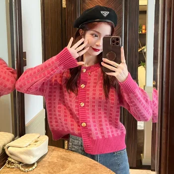 Розовый клетчатый свитер женский осень зима 2023 новая корейская версия женский вязаный кардиган с длинным рукавом 
