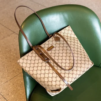 Легкая роскошная женская сумка ELLOVADO, простая модная сумка для подмышек, большая вместительная сумка-тоут для пригородных поездок, сумки через плечо с чувством дизайна