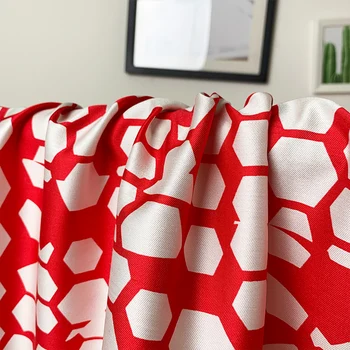 Белая Восковая ягода 112 см 112 г/м Красная геометрическая сетка шелк хлопчатобумажные ткани одежда швейные материалы Бесплатная доставка